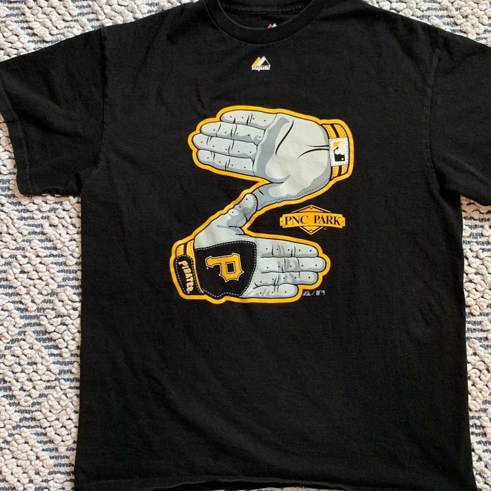 Majestic Pittsburgh Pirates “Zoltan” Tee